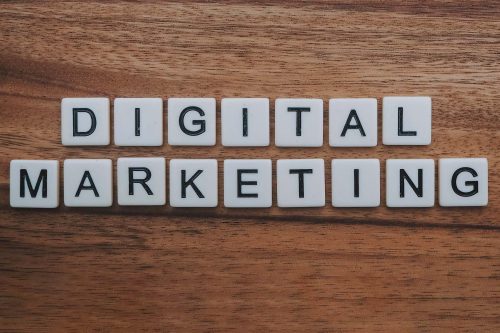 advantages and disadvantages of digital marketing